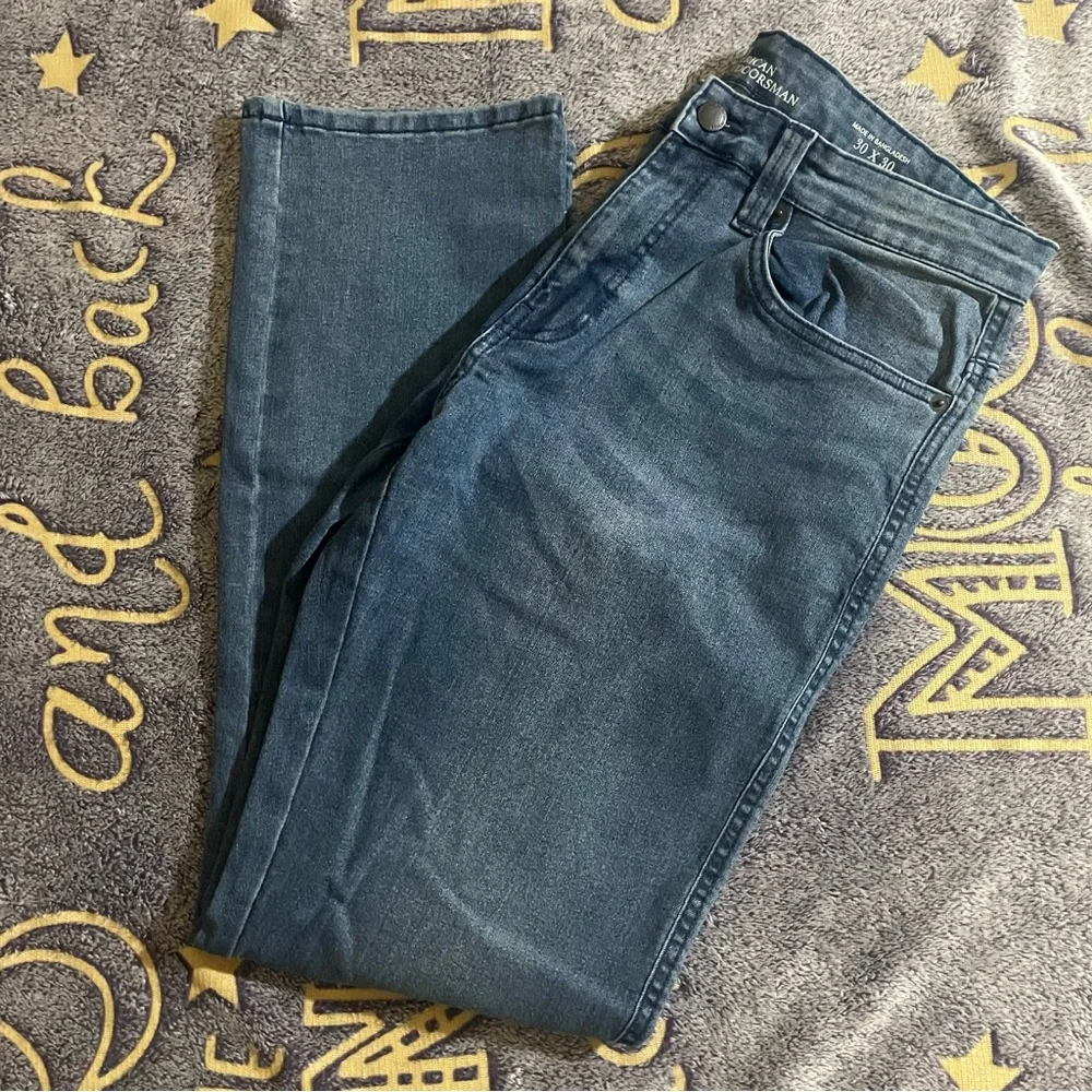 The American Outdoorsmen Blue Slim Straight Jeans with Medium Wash